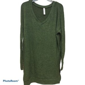 Zenana Outfitters Olive Green Tunic Sweater Medium